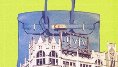 Tsoum aligne les sacs Birkin et Kelly d'Hermès sur ses étagères moscovites. 