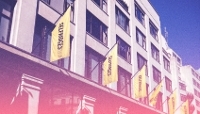 Chez Selfridges, le retour dans le vert se paie cash en postes. 